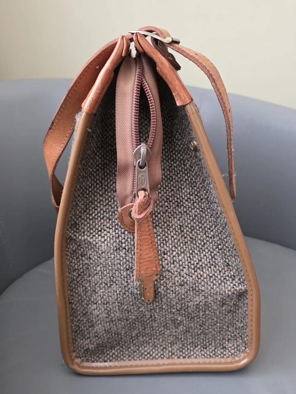 HARTMANN Neutral Tweed Shoulder Bag with Tan Leather Trim VINTAGE